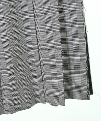 COMME Des GARCONS Knee length skirts