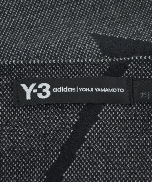 Y-3 Winter scarves