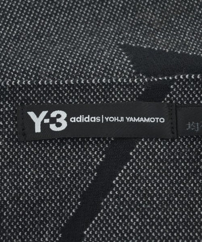 Y-3 Winter scarves