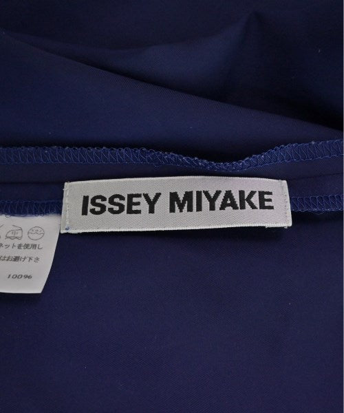 ISSEY MIYAKE Blouses