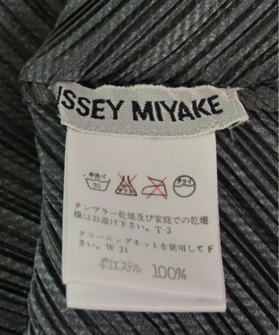 ISSEY MIYAKE Blouses