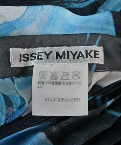 ISSEY MIYAKE Casual shirts