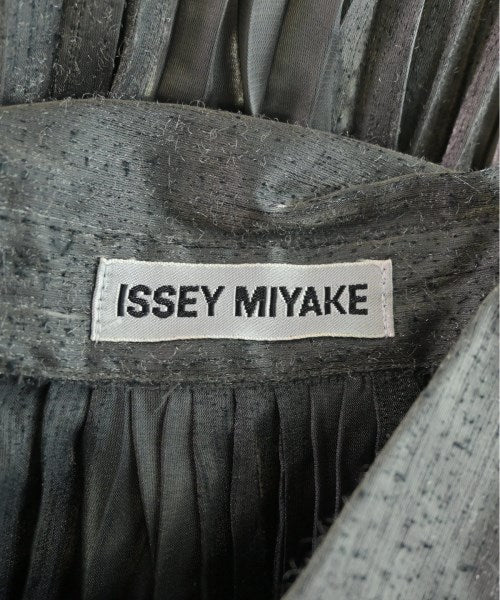 ISSEY MIYAKE Shirtdresses