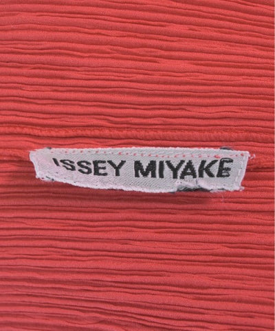 ISSEY MIYAKE Casual shirts