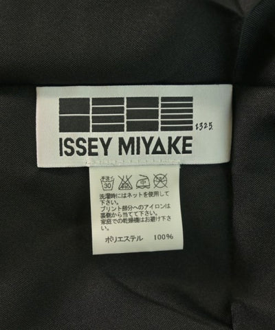 ISSEY MIYAKE Casual shirts