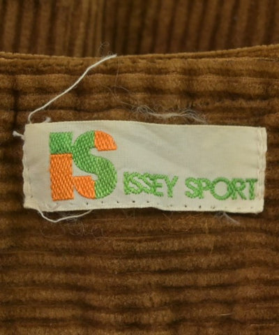 ISSEY MIYAKE Casual shirts