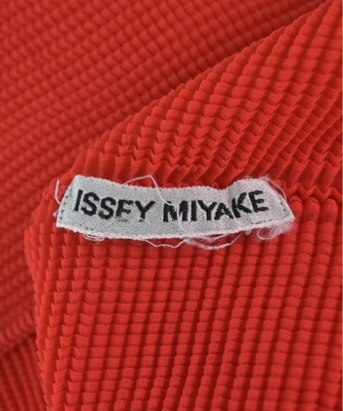 ISSEY MIYAKE Casual shirts