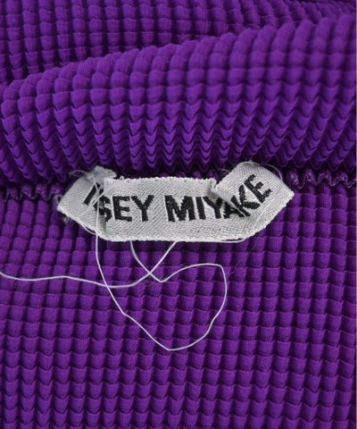 ISSEY MIYAKE Casual shirts
