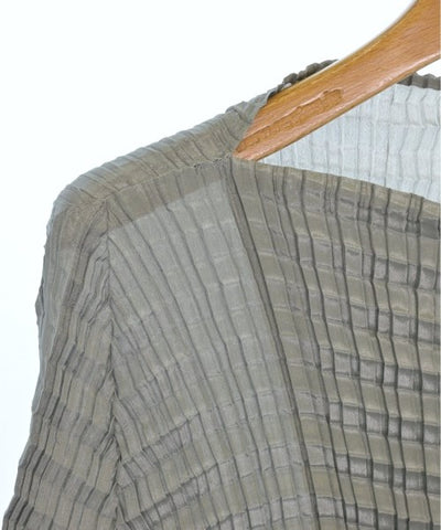 ISSEY MIYAKE Casual shirts