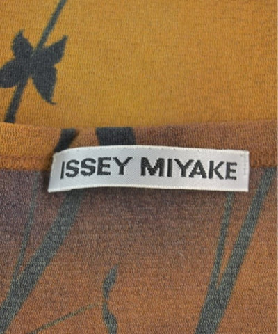 ISSEY MIYAKE Tee Shirts/Tops