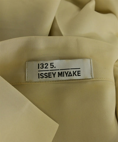 ISSEY MIYAKE Casual shirts