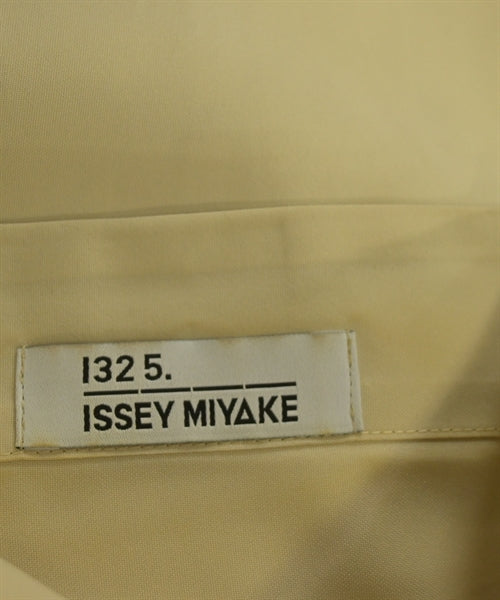 ISSEY MIYAKE Casual shirts
