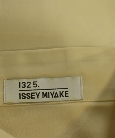 ISSEY MIYAKE Casual shirts