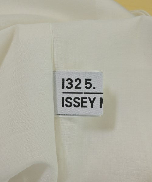ISSEY MIYAKE Casual shirts