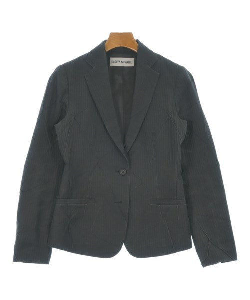 ISSEY MIYAKE Casual jackets