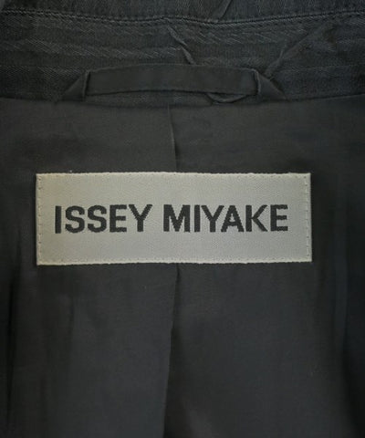 ISSEY MIYAKE Casual jackets