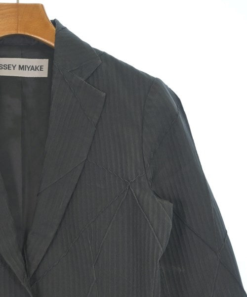 ISSEY MIYAKE Casual jackets