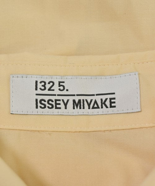 ISSEY MIYAKE Casual shirts