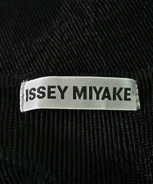 ISSEY MIYAKE Casual shirts