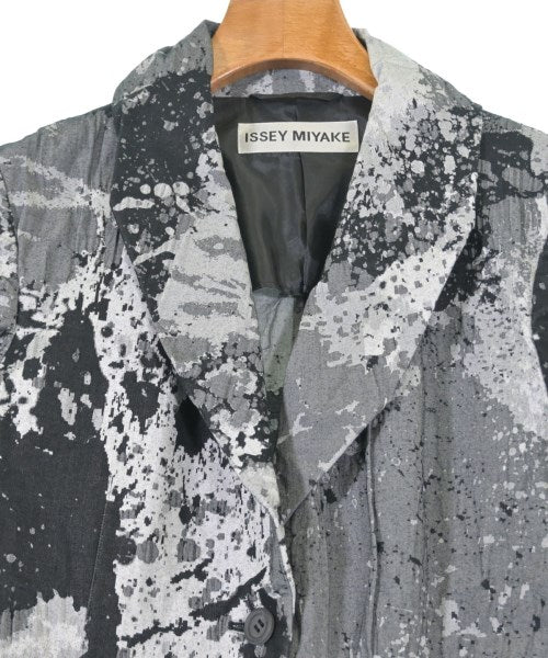 ISSEY MIYAKE Casual jackets