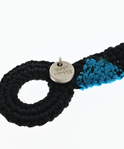 ISSEY MIYAKE Necklaces