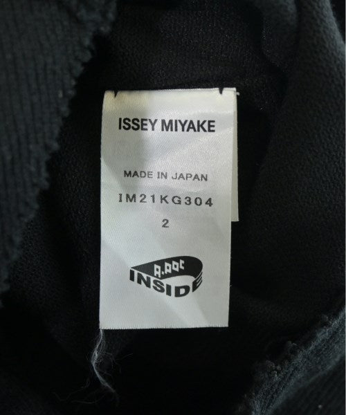 A.POC Knee length skirts