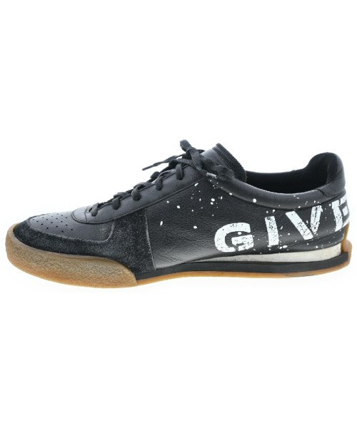 GIVENCHY Sneakers