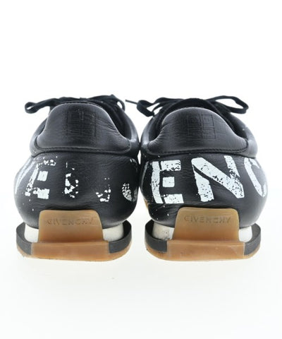 GIVENCHY Sneakers