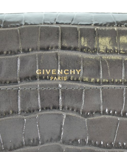GIVENCHY Shoulder bags