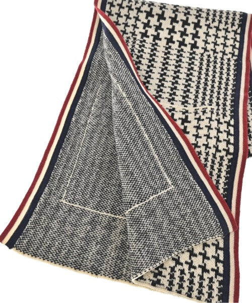 THOM BROWNE Winter scarves