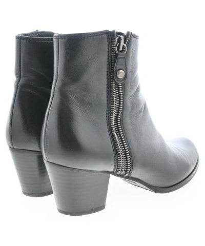 STUART WEITZMAN Boots