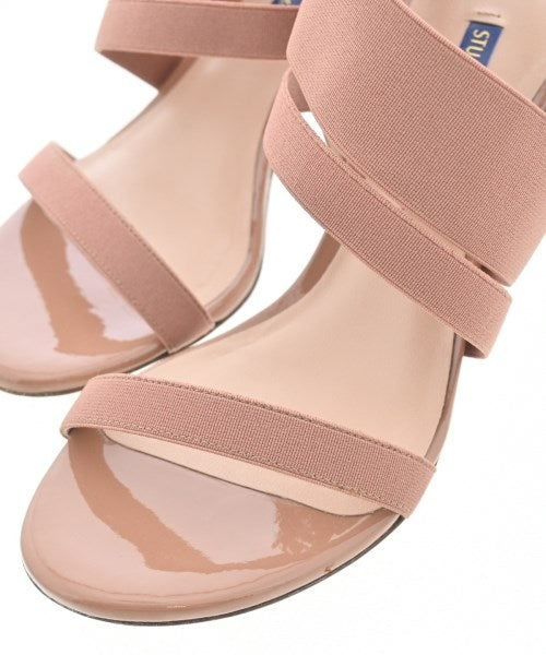STUART WEITZMAN Sandals
