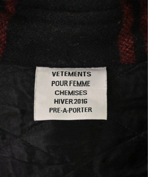 VETEMENTS Casual shirts