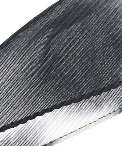 Me ISSEY MIYAKE Stoles