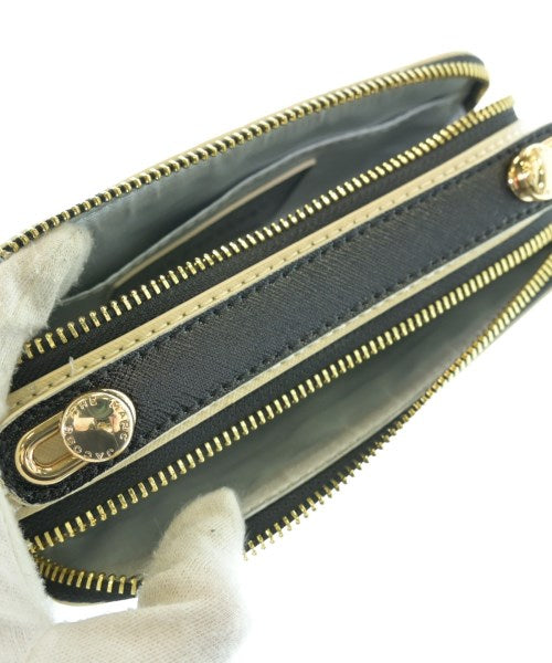 MARC JACOBS Shoulder bags