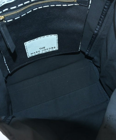 MARC JACOBS Shoulder bags