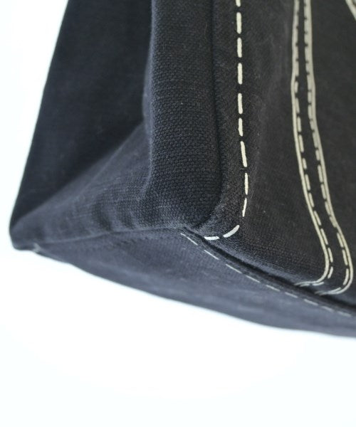 MARC JACOBS Shoulder bags