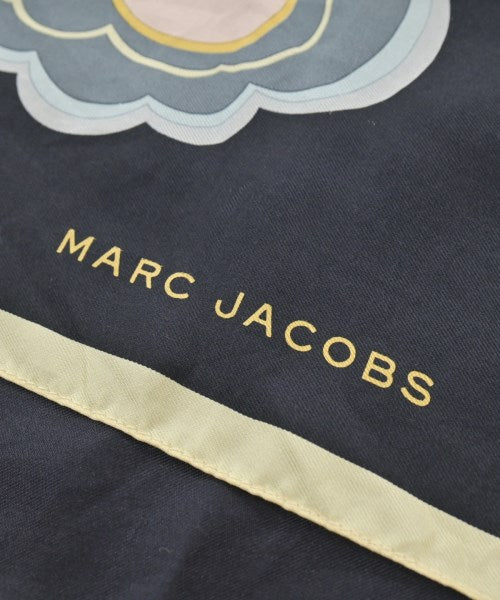 MARC JACOBS Winter scarves