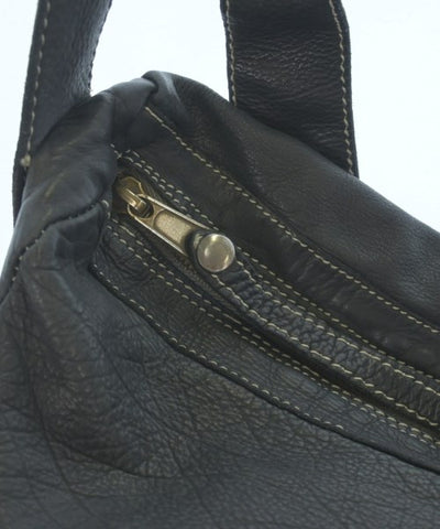 COLLECTION PRIVEE? Shoulder bags