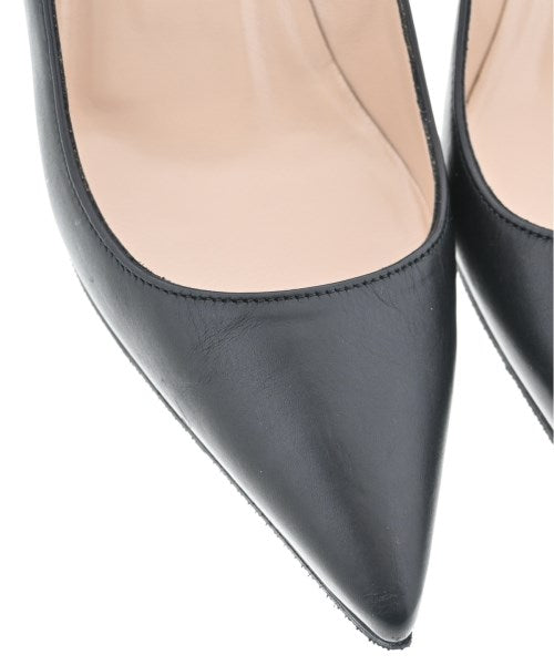 MANOLO BLAHNIK Dress shoes