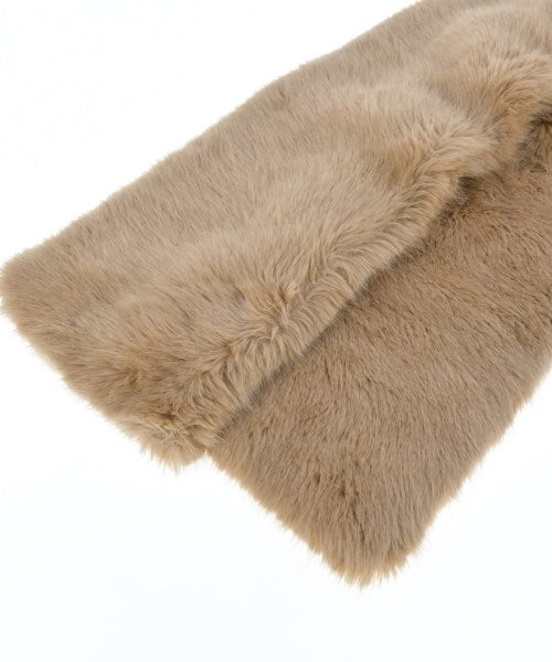 CARVEN Winter scarves