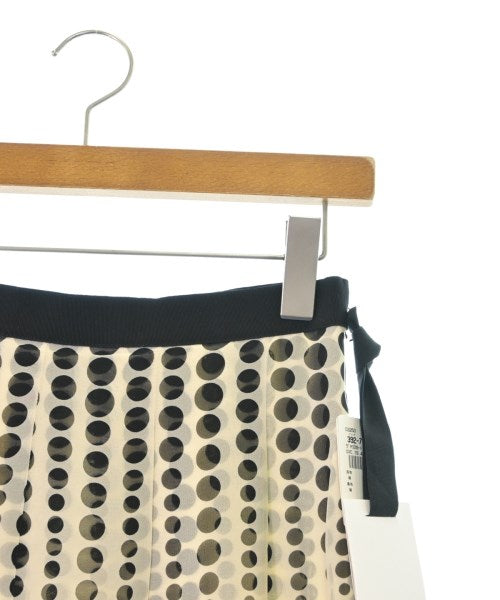 GiAMBATTiSTA VALLi Knee length skirts