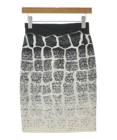 GiAMBATTiSTA VALLi Knee length skirts