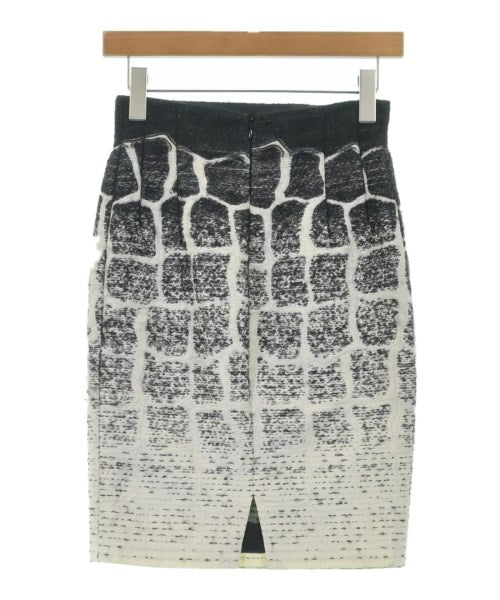 GiAMBATTiSTA VALLi Knee length skirts