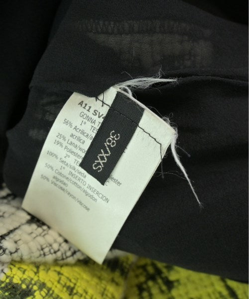 GiAMBATTiSTA VALLi Knee length skirts