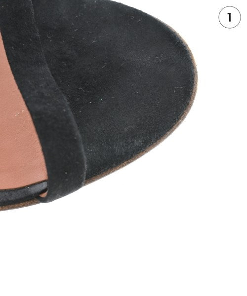 MICHEL VIVIEN Pumps/Heels