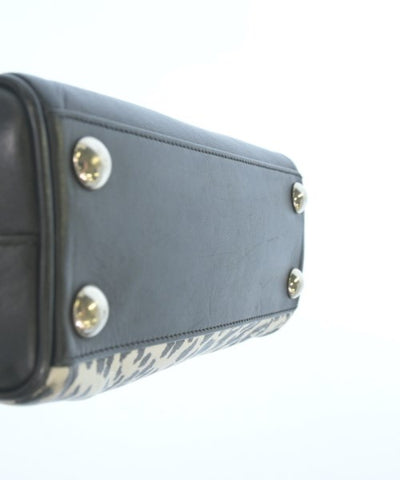 Saint Laurent Paris Shoulder bags