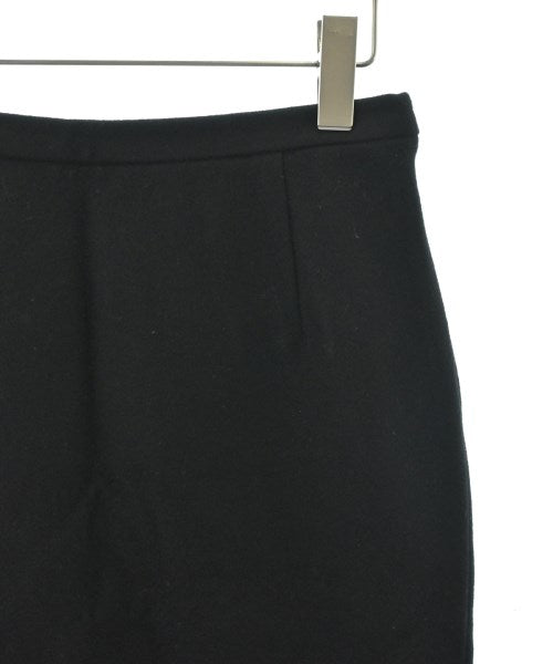 Y's Knee length skirts