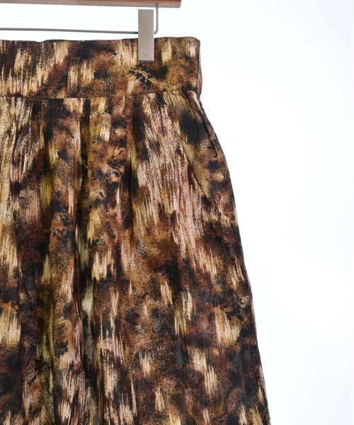 Y's Knee length skirts