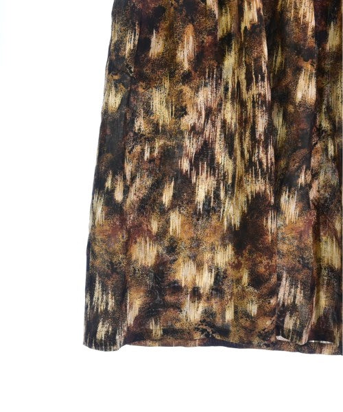 Y's Knee length skirts